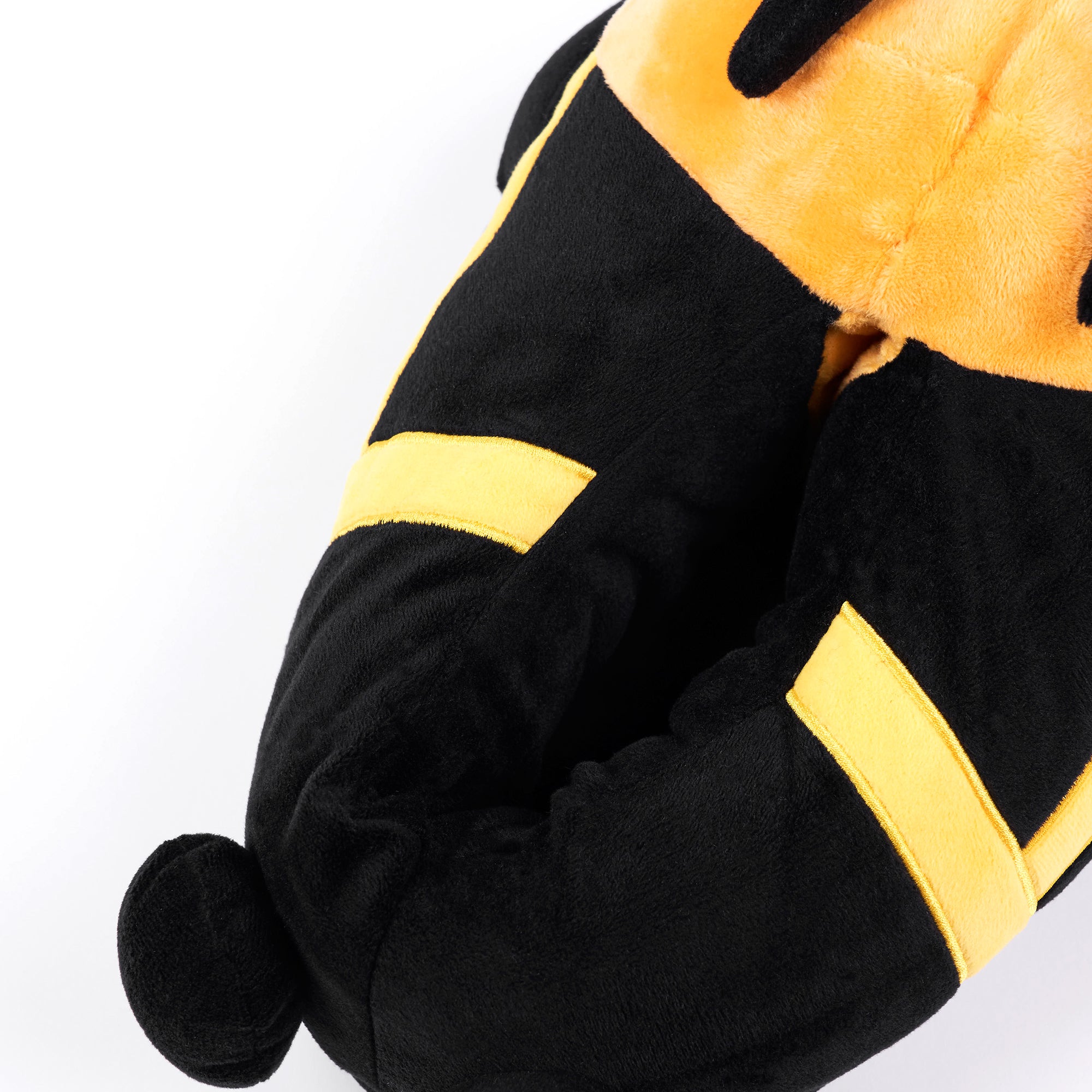 VANOSS® LIMITED RUN | PLUSHIE SLIPPER